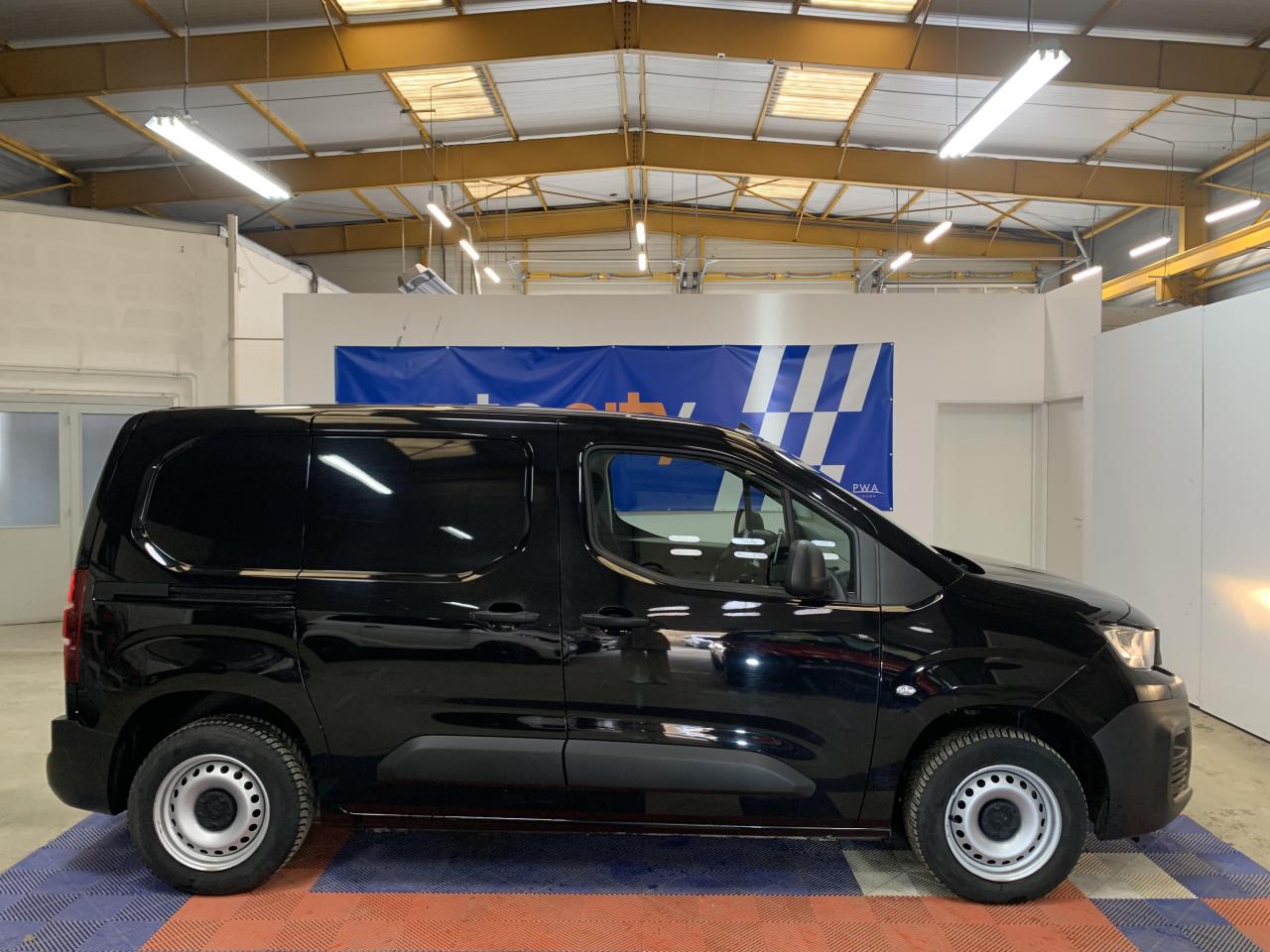 Fiche technique et prix de la Peugeot Partner 1.5 BlueHDi 130 EAT8